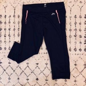 H&M Performance Capri Leggings